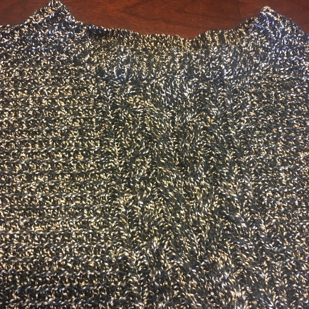 Sweaters - Picture 2 of 6